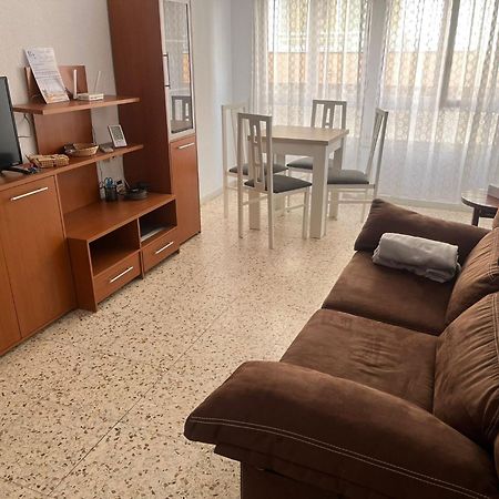 Uroczy Apartament Przy Playa De Los Locos Torrevieja Exterior foto