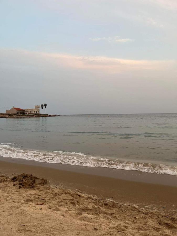 Uroczy Apartament Przy Playa De Los Locos Torrevieja Exterior foto
